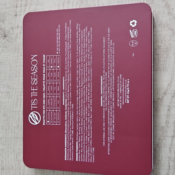 Cosmic Brushes Tis The Season Palette - Picture 3 of 3